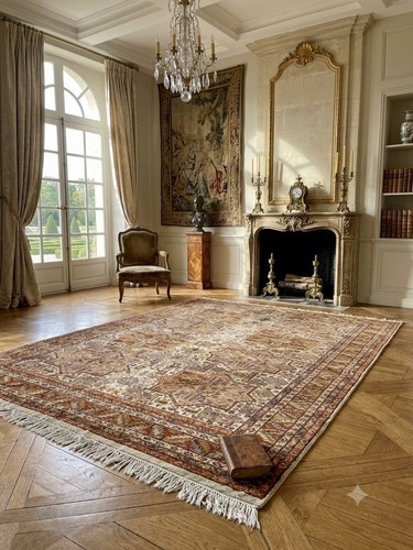 Grand tapis persan ancien