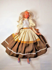 ANCIENNE et CURIEUSE POUPEE