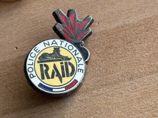 b  PINS PIN ARMEE POLICE NATIONALE RAID