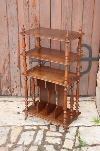 Etagère sur pieds bois - etagère,