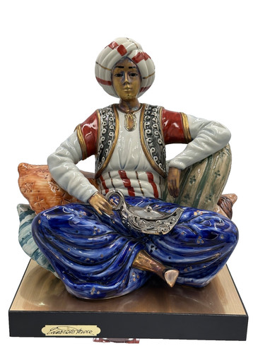 Ancienne statuette porcelaine