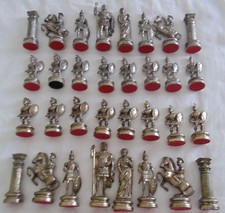 pieces de JEU D'ÉCHECS GREC ET ROMAIN en metal