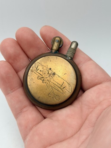 Briquet objet poilu - de, &