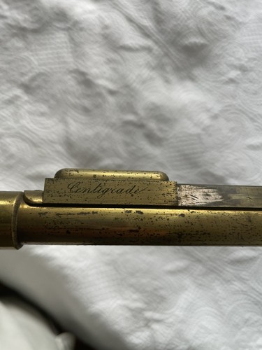 Ancien baromètre thermomètre