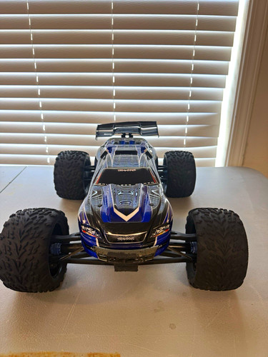 Traxxas revo brushless - traxxas, e-revo