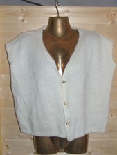 joli pull / gilet ecru