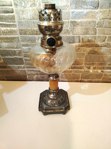 Ancienne lampe pétrole - lampe,