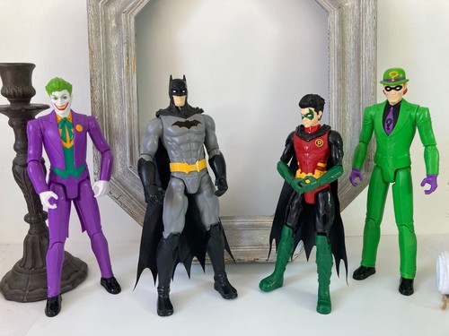526 lots 4 figurines - lots,
