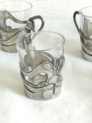 Suite tasses à liqueur - de,