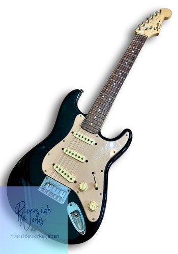 Squire fender mini - by,