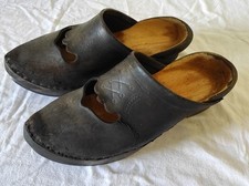Ancienne paire de Sabots en bois et cuir taille 42