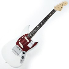 Guitare électrique Fender Made in Japan traditionnelle Mustang Olympic White ...