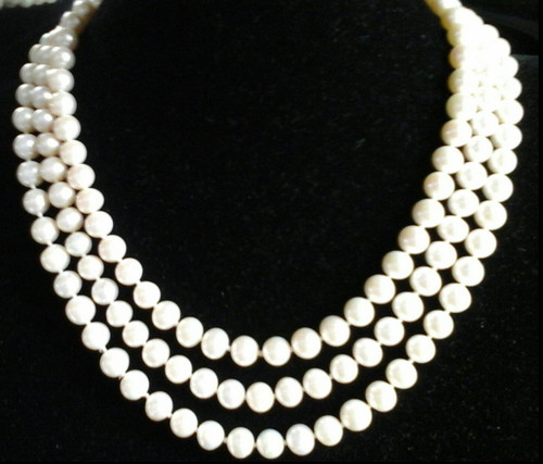 Long collier ras - du, cou