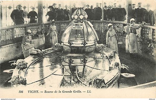 Old postcard vichy - old,
