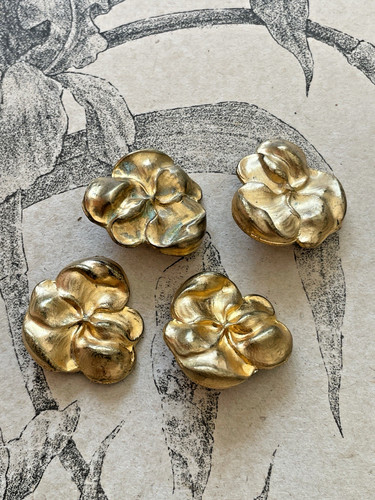 Boutons anciens métal - anciens,