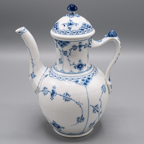 Damage royal copenhagen blue - damage,