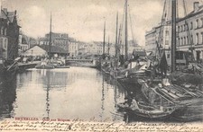 Postcard BELGIUM / BRUSSELS / QUAI AUX BRICQUES / STAMP ON THE REVERSE