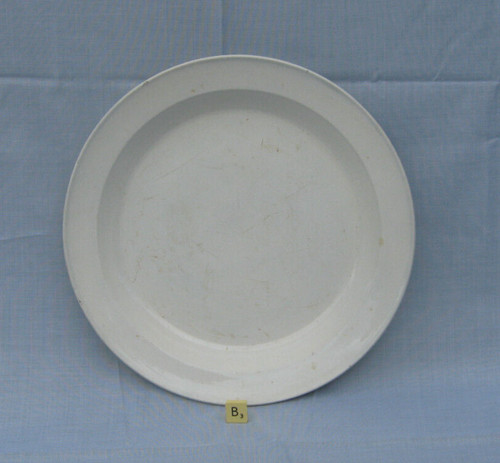 Plat faïence fine empire