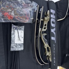 Item 4004 - Hoyt Archery