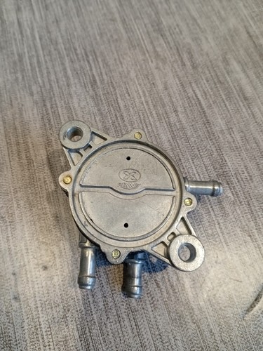 Pompe essence kawasaki - pompe,