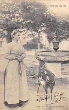 Old postcard 18 TYPE DU CENTRE UNE LAITIERE ET SA GOAT (back not divided)