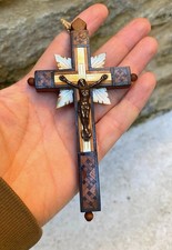 ART RELIGIOUS OBJECT wooden crucifix with inclusion and mother of pearl