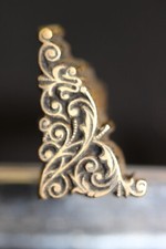 FER   A  DORER  DE  RELIEUR