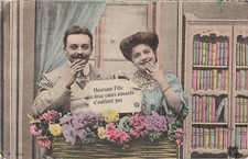 CP SMILING COUPLE SENDING KISS BASKET FLOWERS NEAR WINDOW LIBRARY 69026