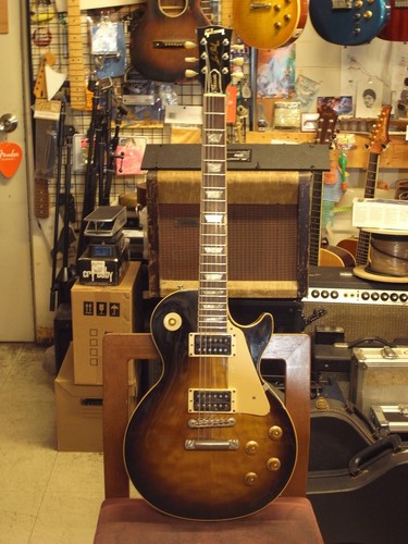 Guitare électrique - (gibson),