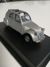 voiture miniature 1/43