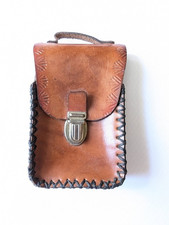 Etui à cigarettes vintage fabrication artisanale en cuir couleur brun/camel