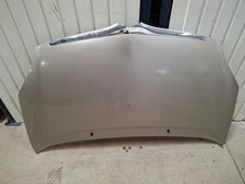Capot TOYOTA COROLLA VERSO 1