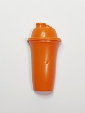 Magnet Magnet Shaker Orange Pitcher Keychain TUPPERWARE RARE Vintage Miniature