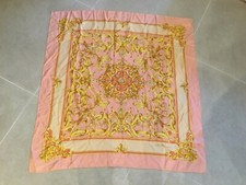 Superbe foulard 100% soie rose