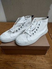 paire de chaussure basket