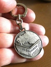 Ancien porte clé Augis Le