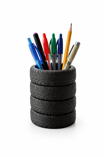 Porte stylo forme pneu - en,