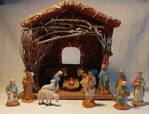 Ancienne creche garnie - ancienne,