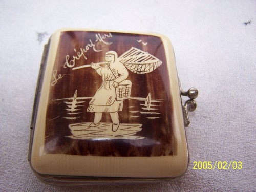 Ancien petit porte - monnaie, en