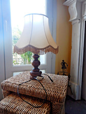 lampe en bois avec abat jour