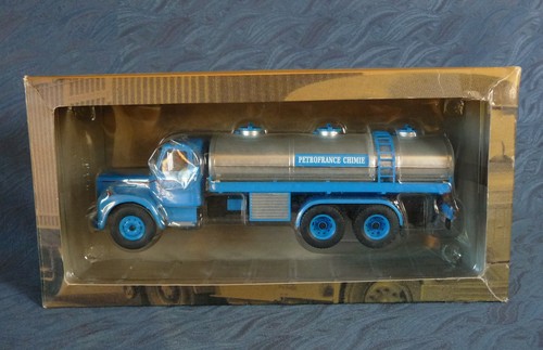 Camions autrefois 43 - camions, d'autrefois