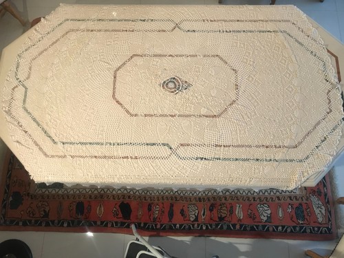Grande nappe ancienne ronde - grande,