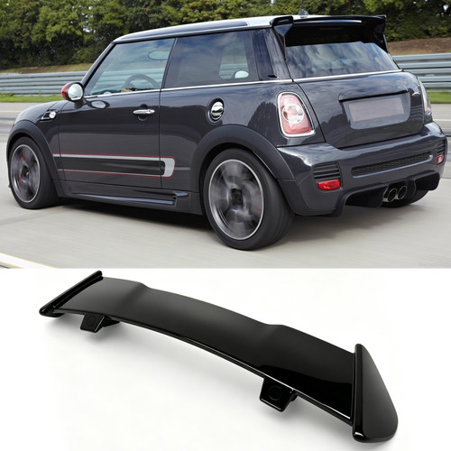 Glossy black rear trunk - 46",