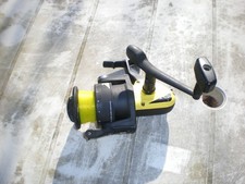 gros moulinet de pêche FRONT