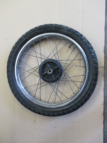 Roue arrière avec - , bon
