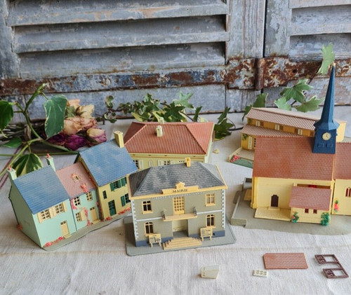 Ancien jouet maisons - ancien, maquette