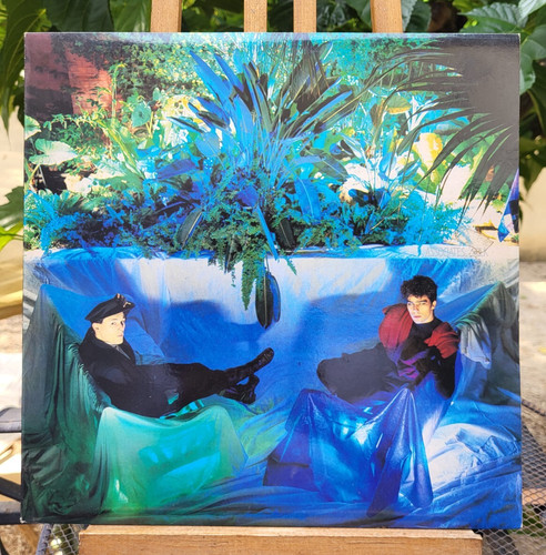 Associates sulk lp - associates,
