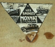 Bagagerie de luxe MOYNAT Malle / Valise Ancienne en Bois. TRES BELLE PIECE.