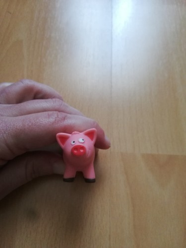 Figurine petit cochon rose vif - figurine,