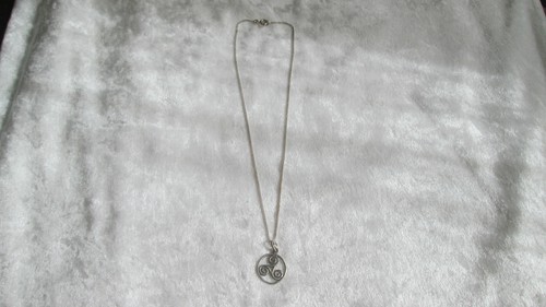 Jolie collier pendentif - , argent